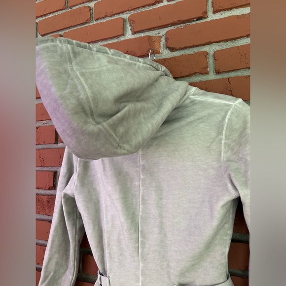 Sold out Darker Wavs hoodie romper - Picture 10 of 10
